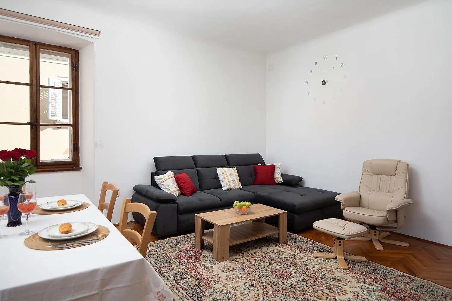 Zerostasse View Apartment 普拉